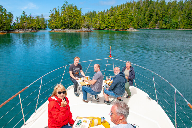 wildlife tours ucluelet