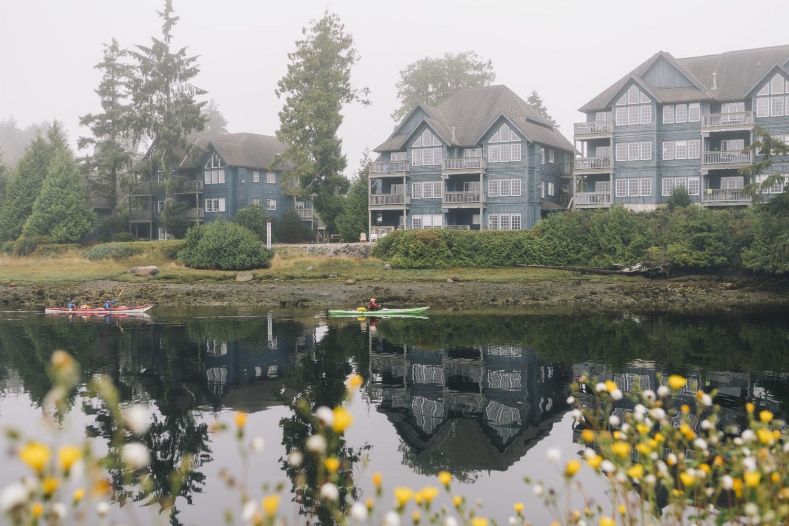 kayak tours ucluelet